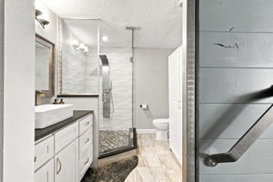 Interiors (26)