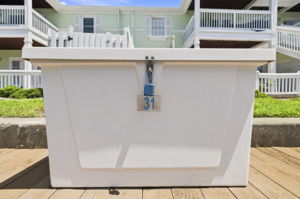 Rear Exteriors (4)