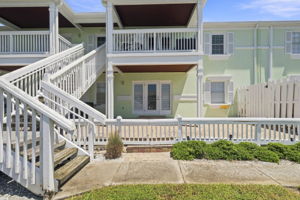 Rear Exteriors (10)