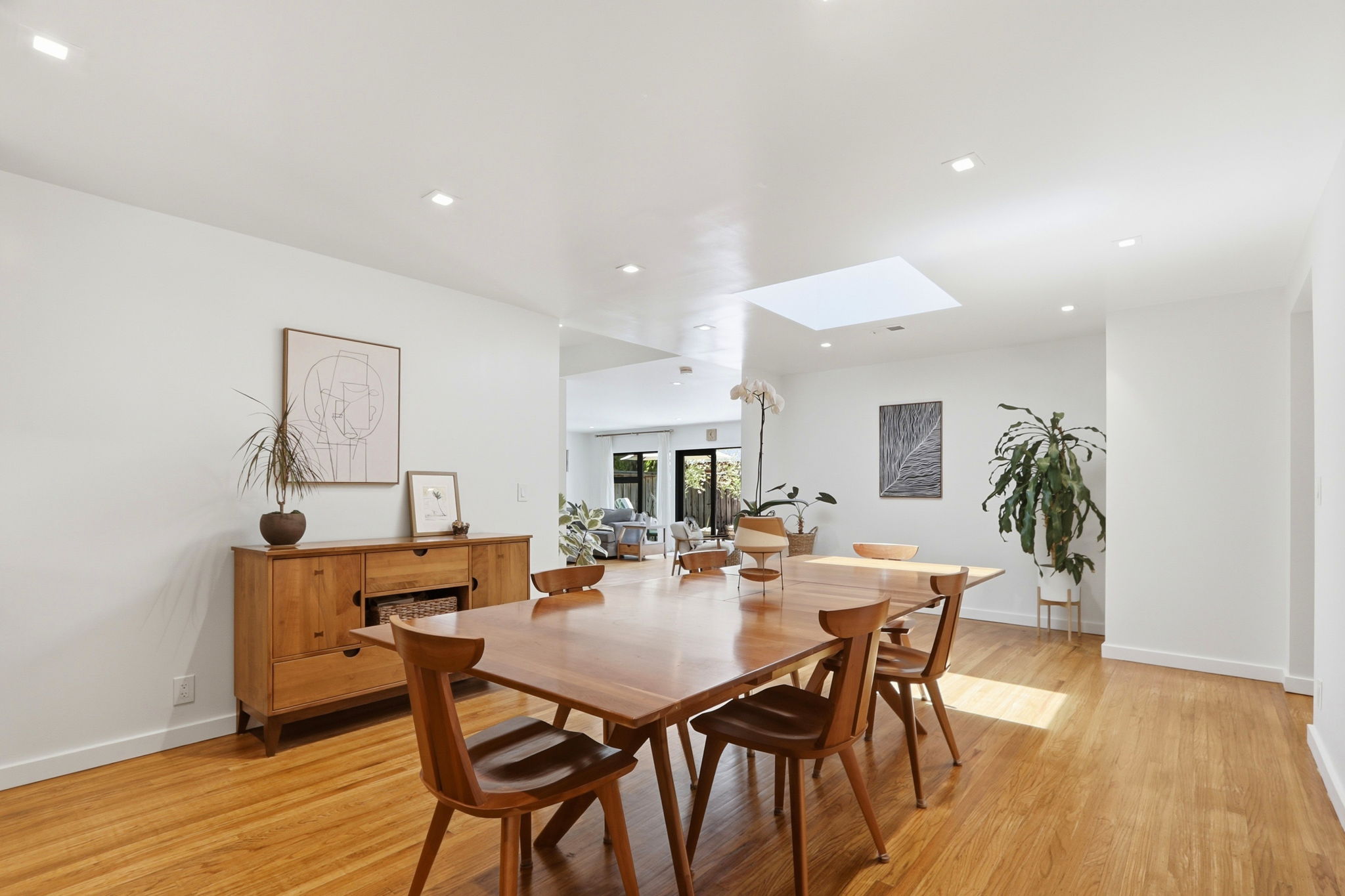 021_F8_5027 Brewster Ave