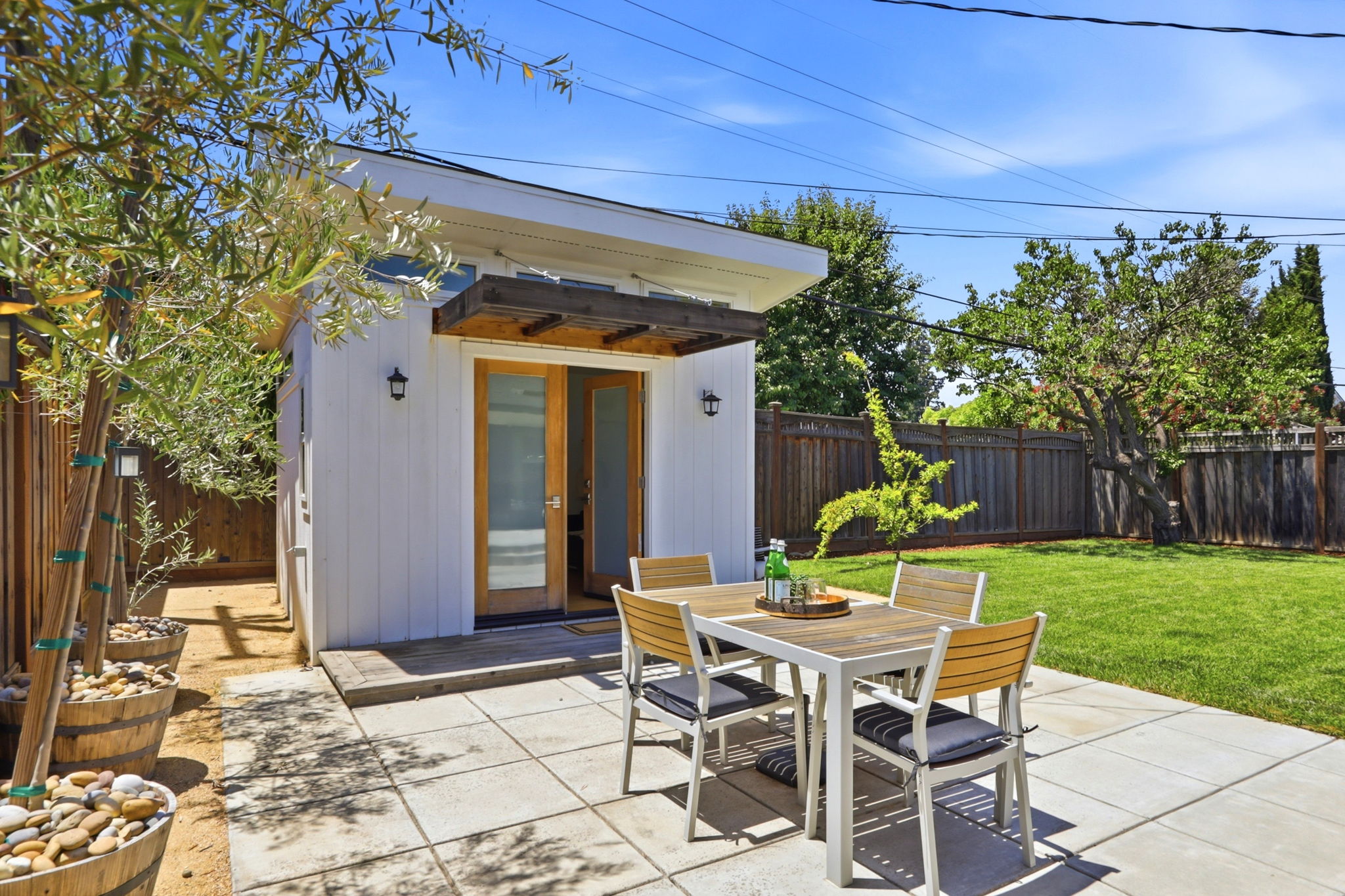 042_F8_5027 Brewster Ave
