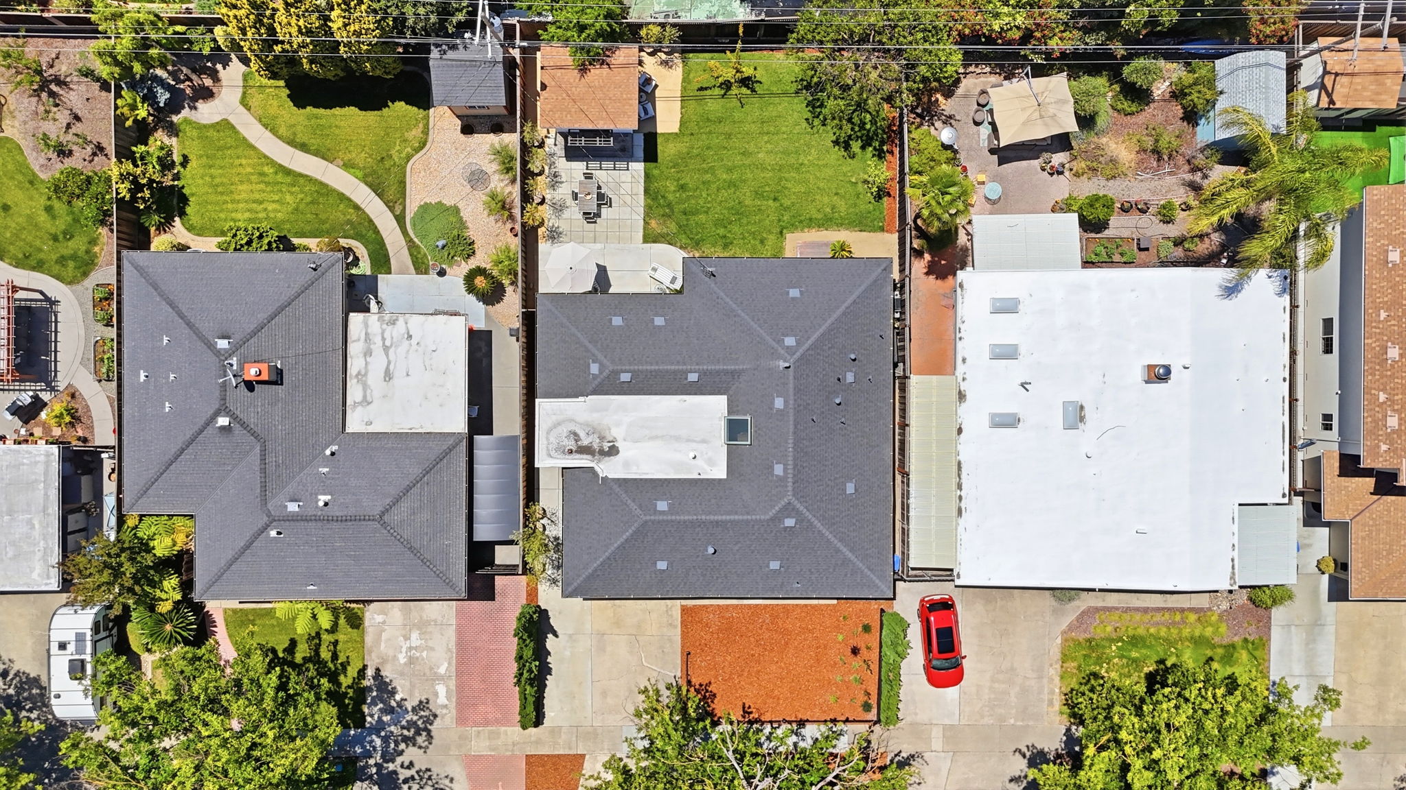 011_F8_AERIAL_5027 Brewster Ave