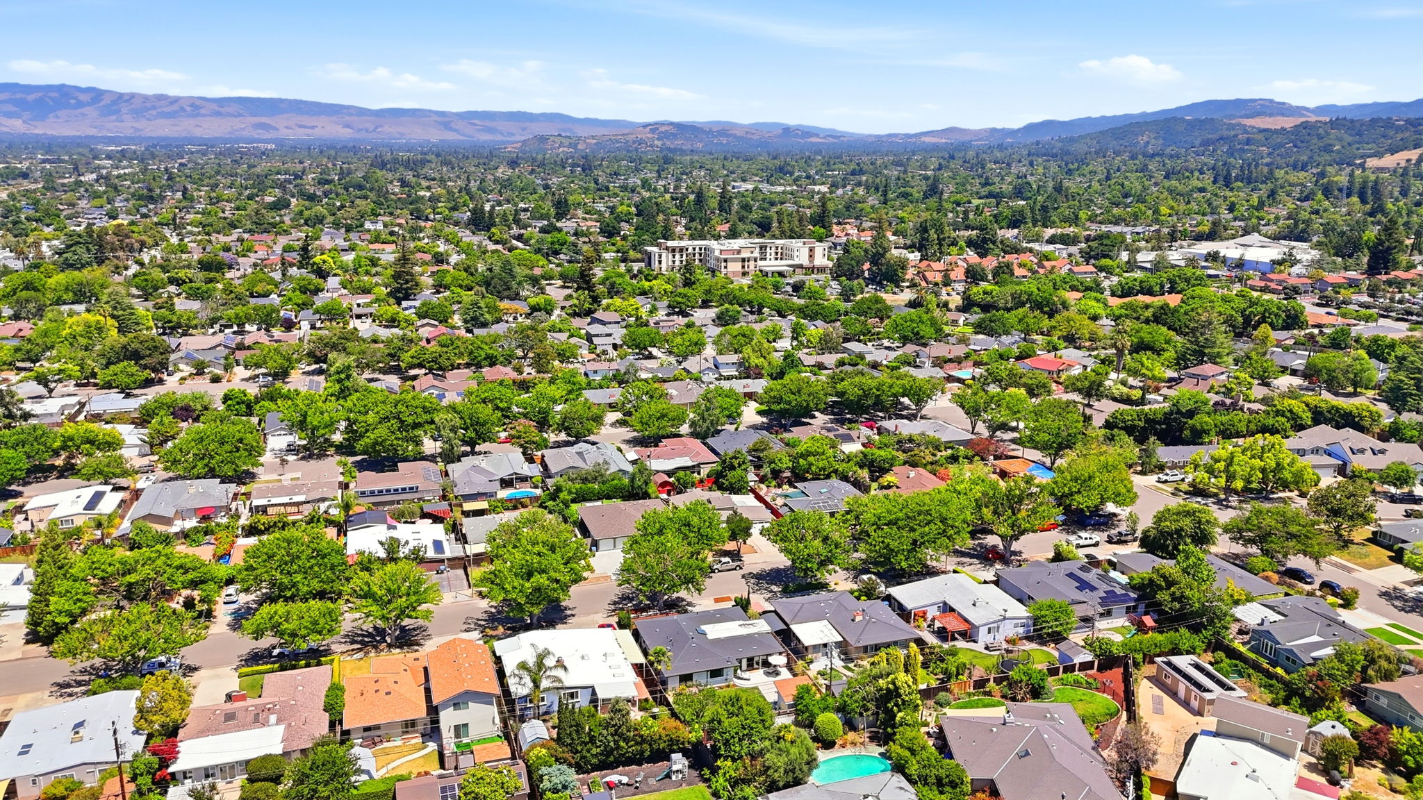 014_F8_AERIAL_5027 Brewster Ave