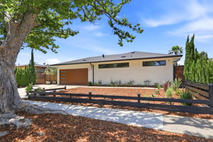 004_F8_5027 Brewster Ave