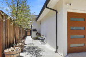 006_F8_5027 Brewster Ave