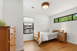 029_F8_5027 Brewster Ave