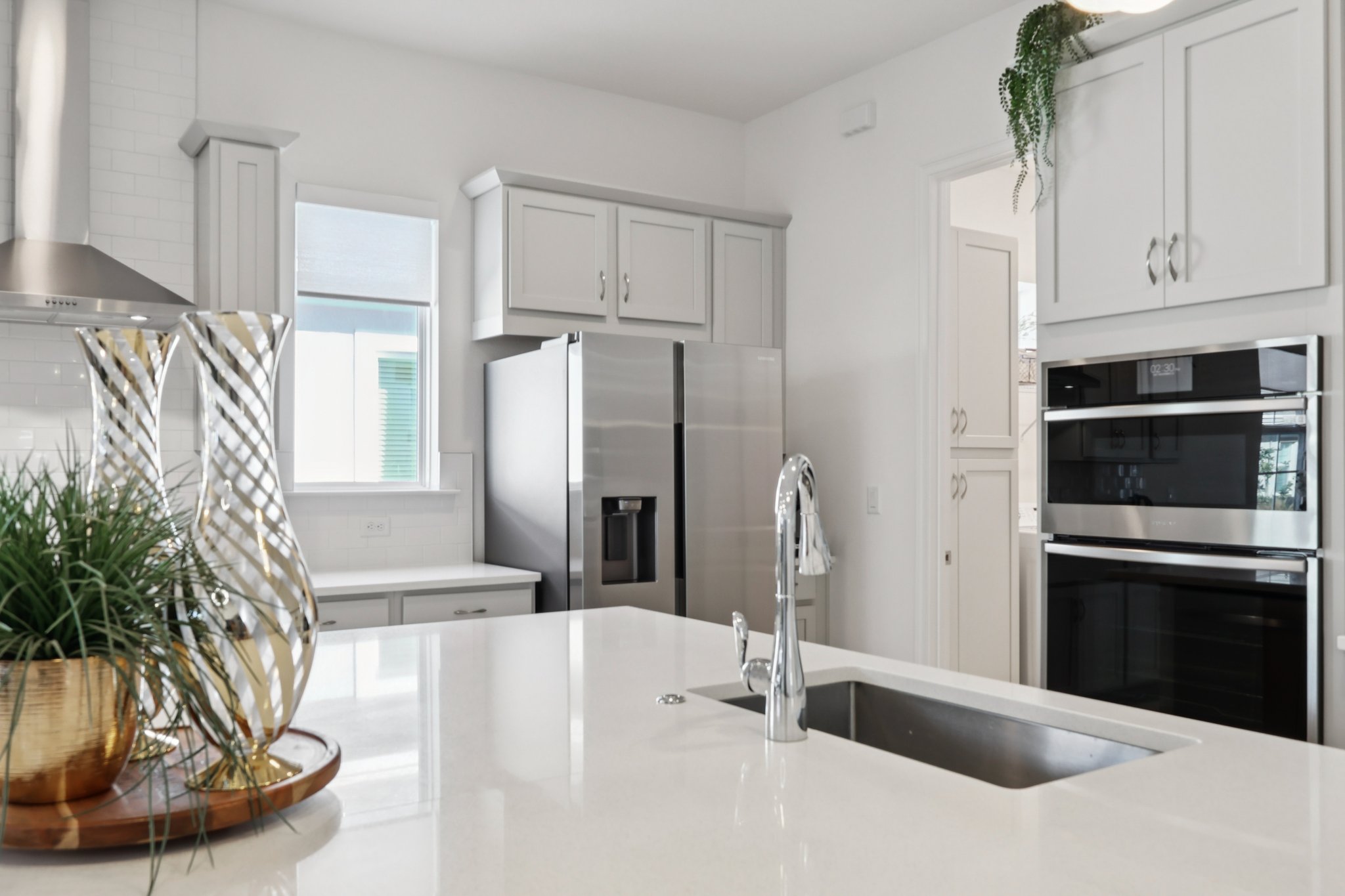 Dancy Ln-S2311-020.jpg