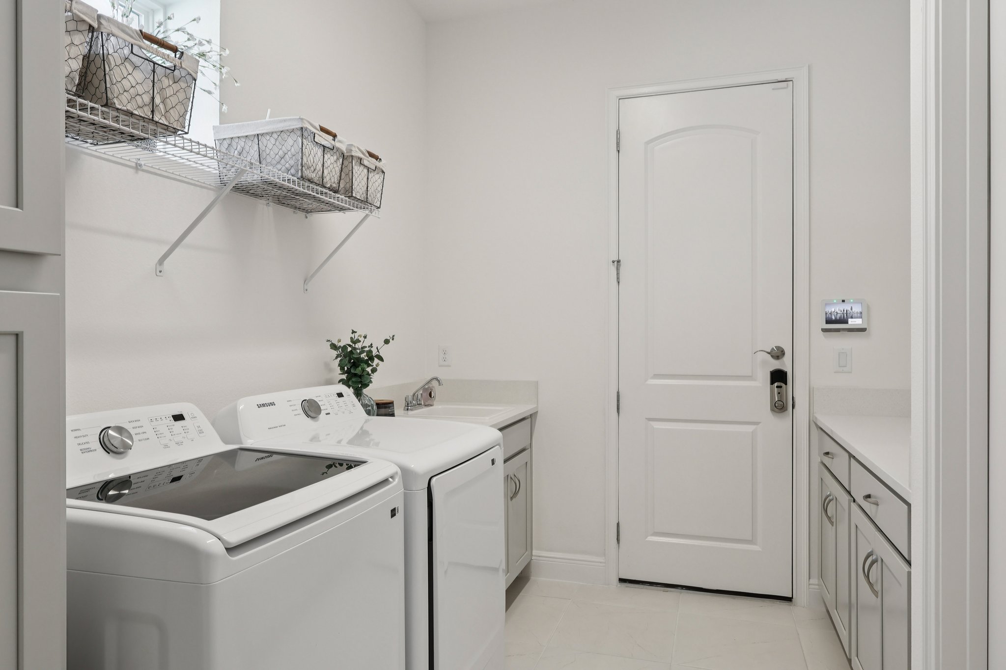 Dancy Ln-S2311-022.jpg