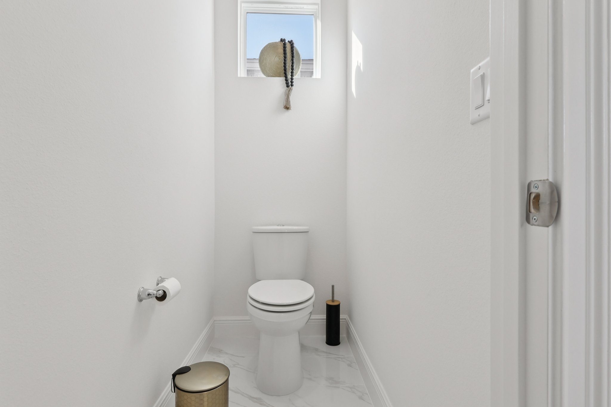 Dancy Ln-S2311-035.jpg