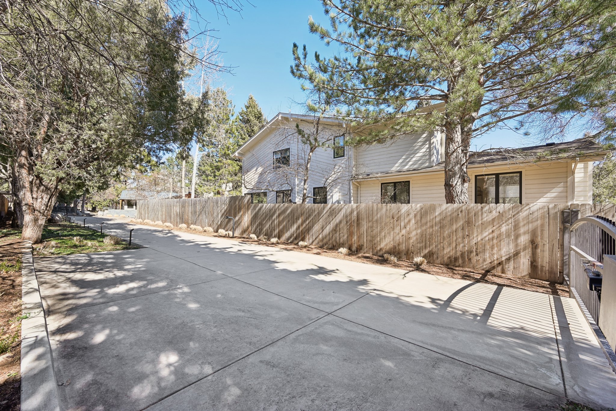 Kalmia Ave-003.jpg