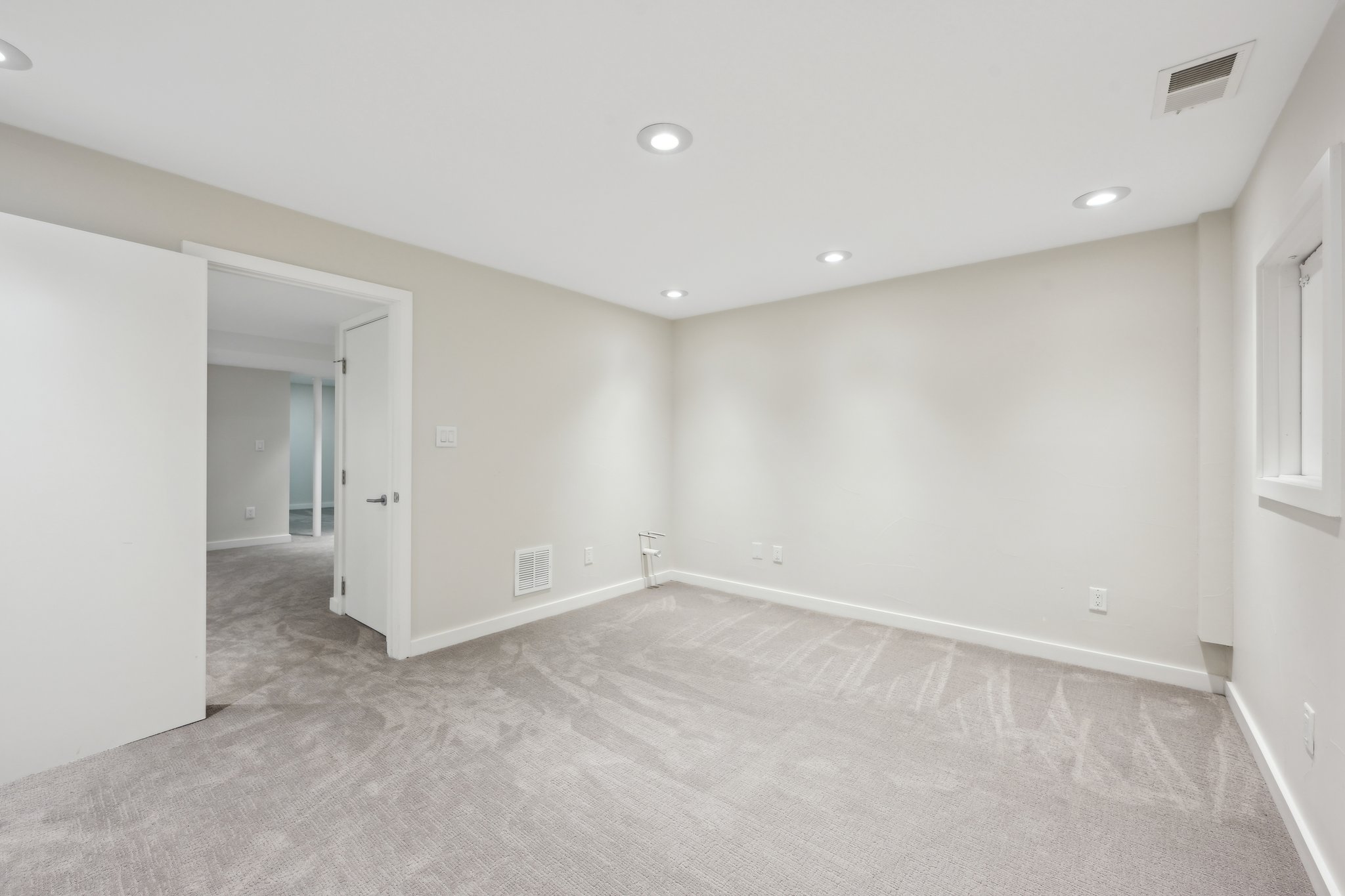 Kalmia Ave-055.jpg