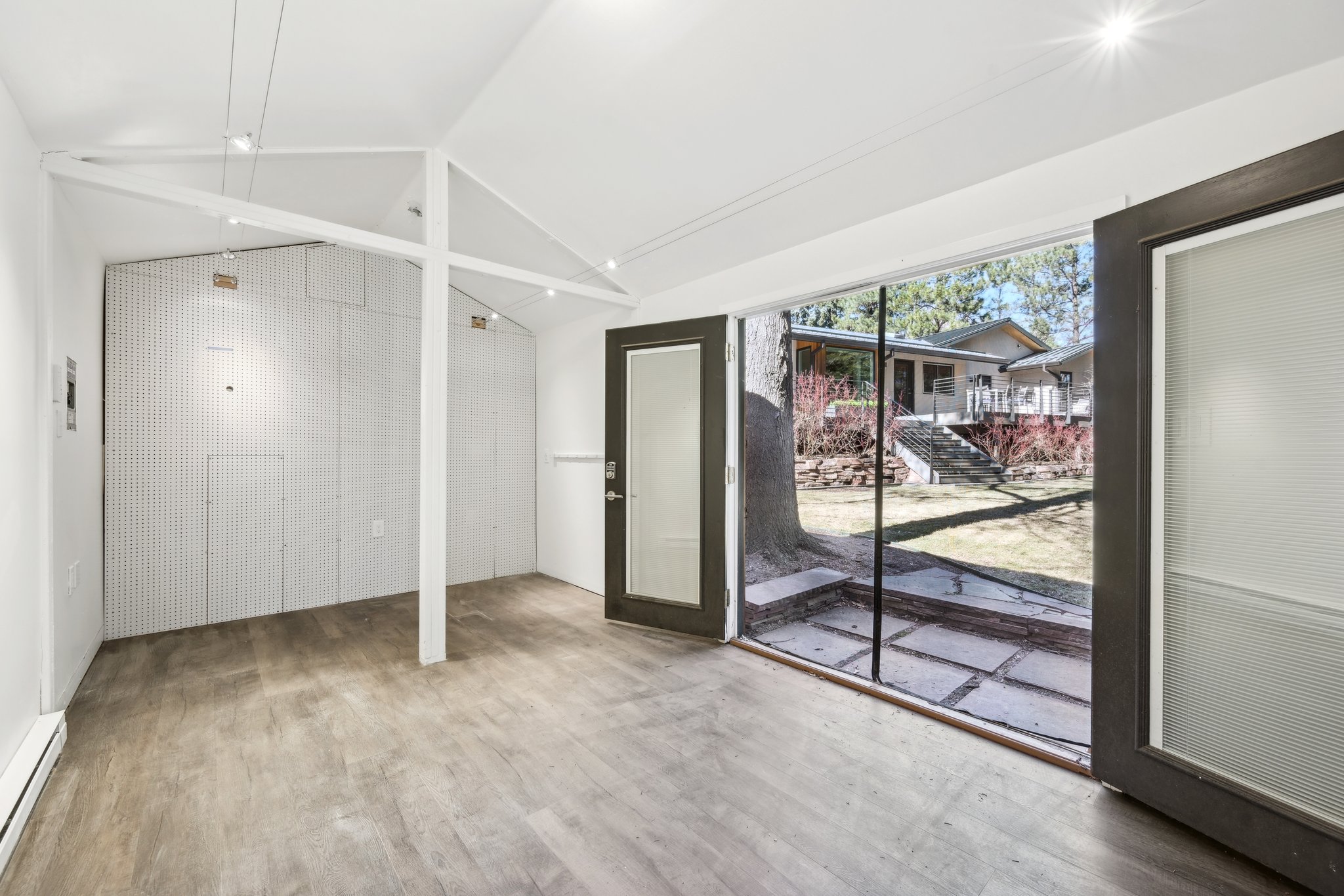 Kalmia Ave-059.jpg