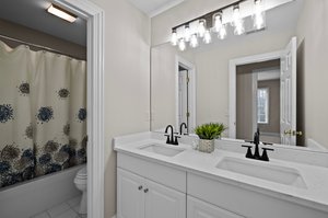  Photo 41