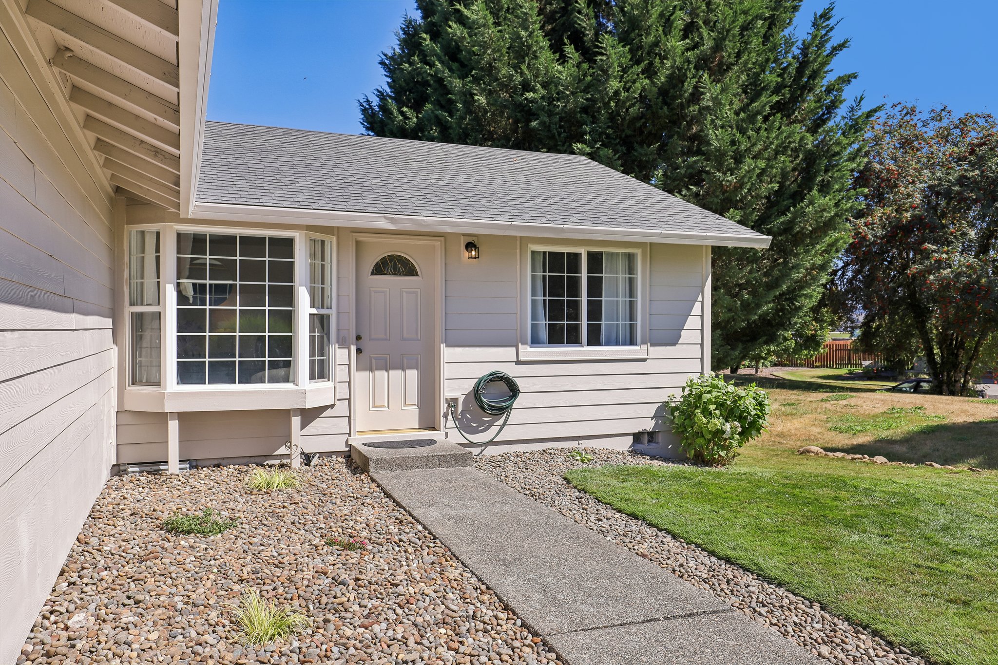 N Pine Ave-S2008-009.jpg
