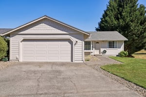 N Pine Ave-S2008-006.jpg