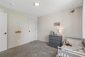 N Pine Ave-S2008-043.jpg