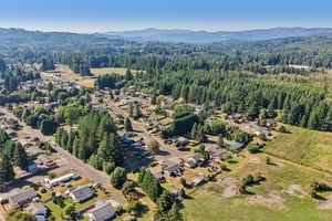 N Pine Ave-S2008-091.jpg