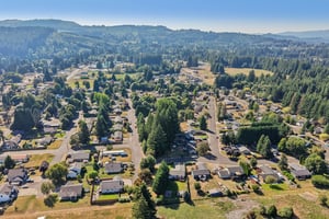 N Pine Ave-S2008-092.jpg