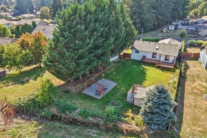 N Pine Ave-S2008-096.jpg