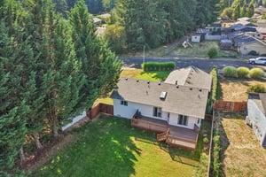 N Pine Ave-S2008-098.jpg