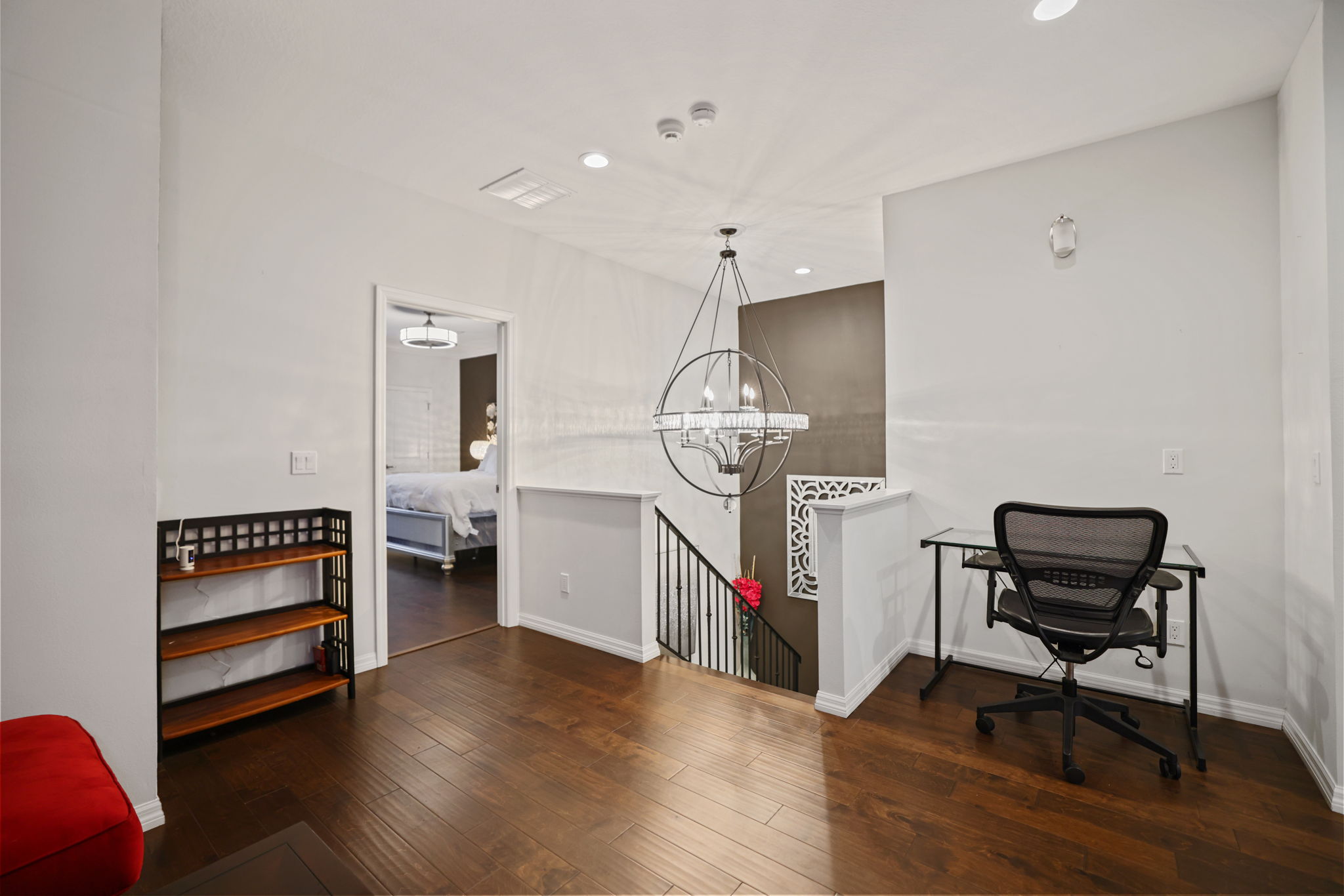 Bonus Area 2nd Floor - 495A5697 (1)