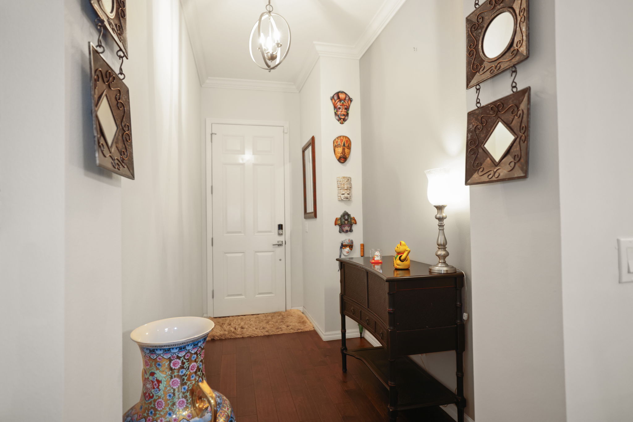 Front Entrance Hallway - 495A5767 (1)