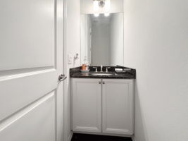 Bathroom 3 - IMG_9038