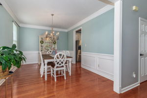 Entryway/Dining Room