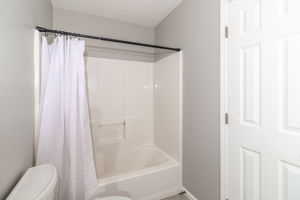 Full Bath 2