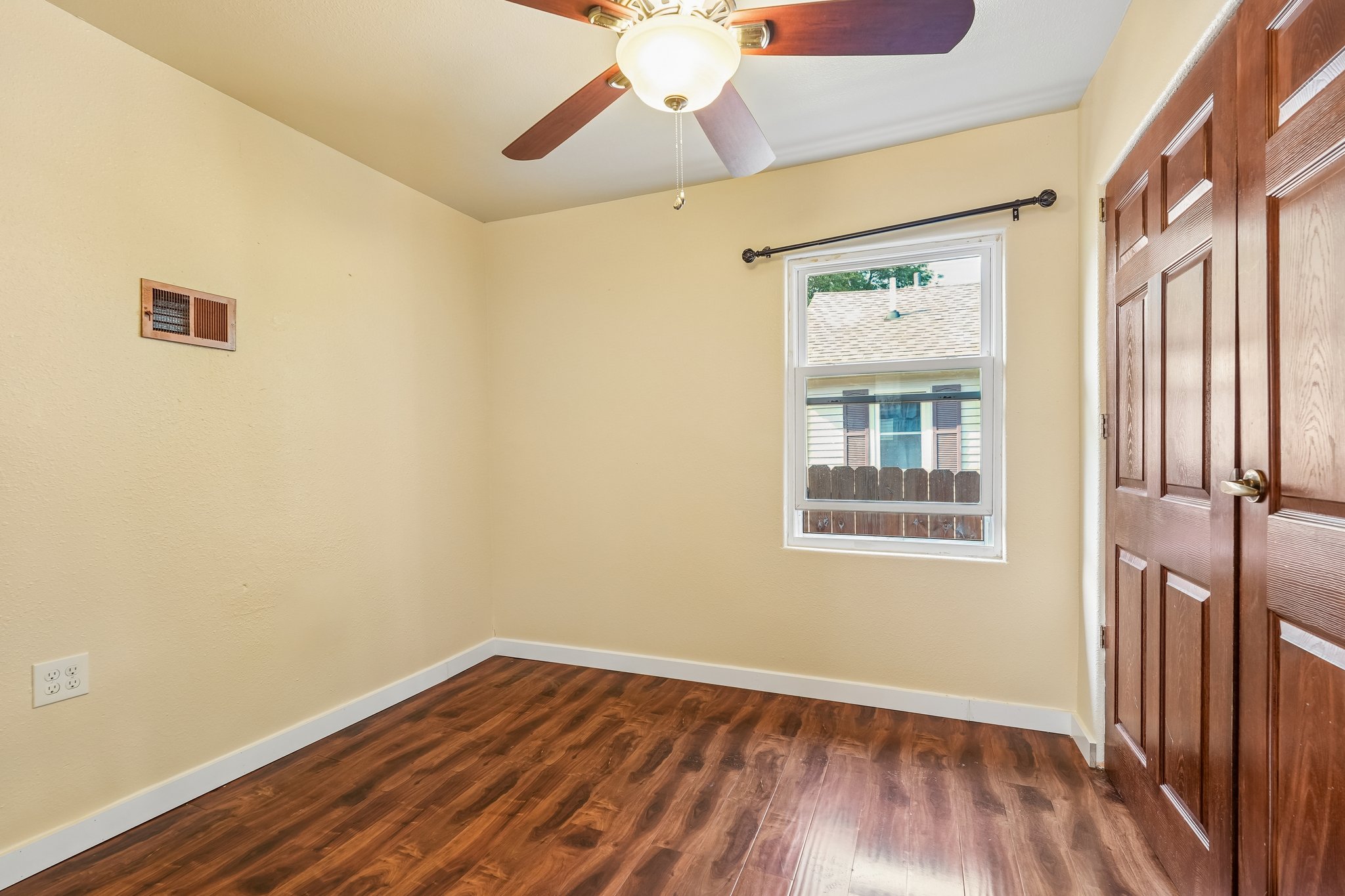 S 65th St-S1208-019.jpg