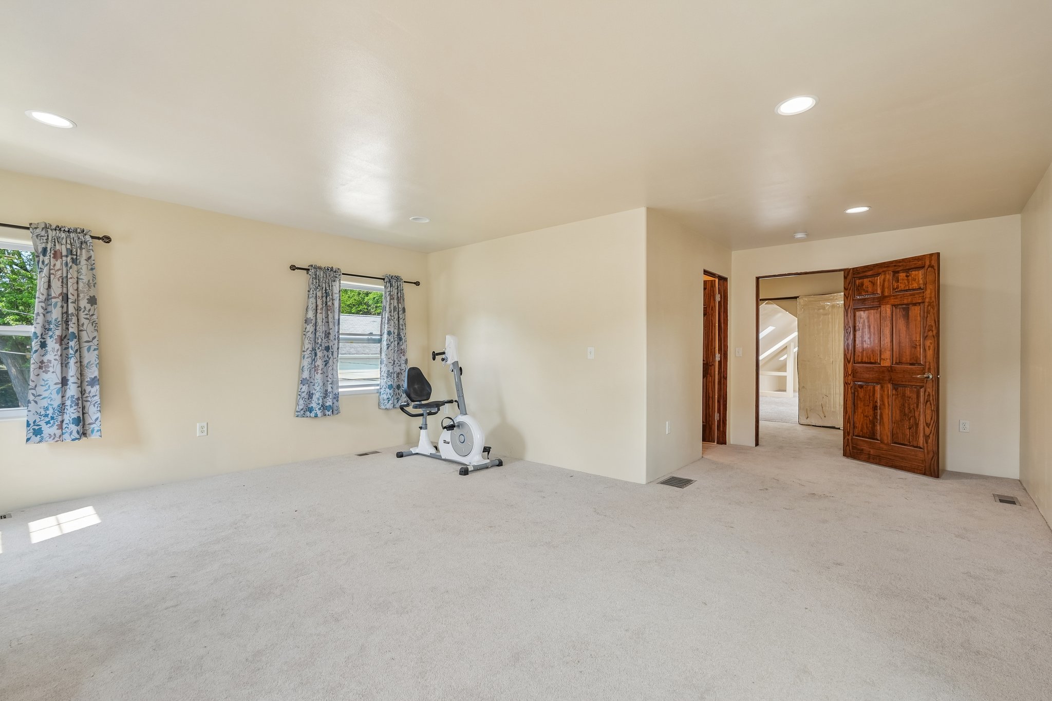 S 65th St-S1208-033.jpg