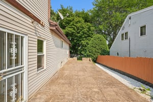 S 65th St-S1208-039.jpg