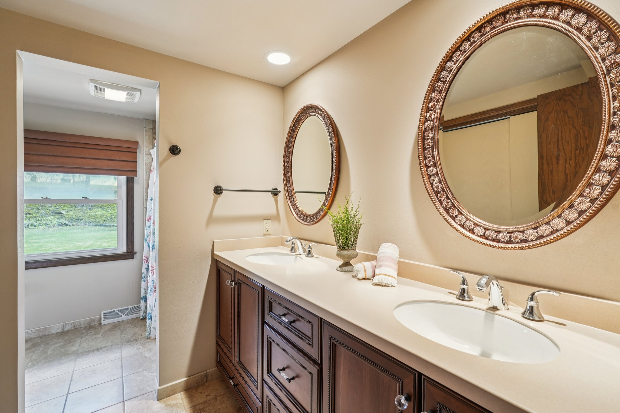 Westminster Dr-S0704-038.jpg