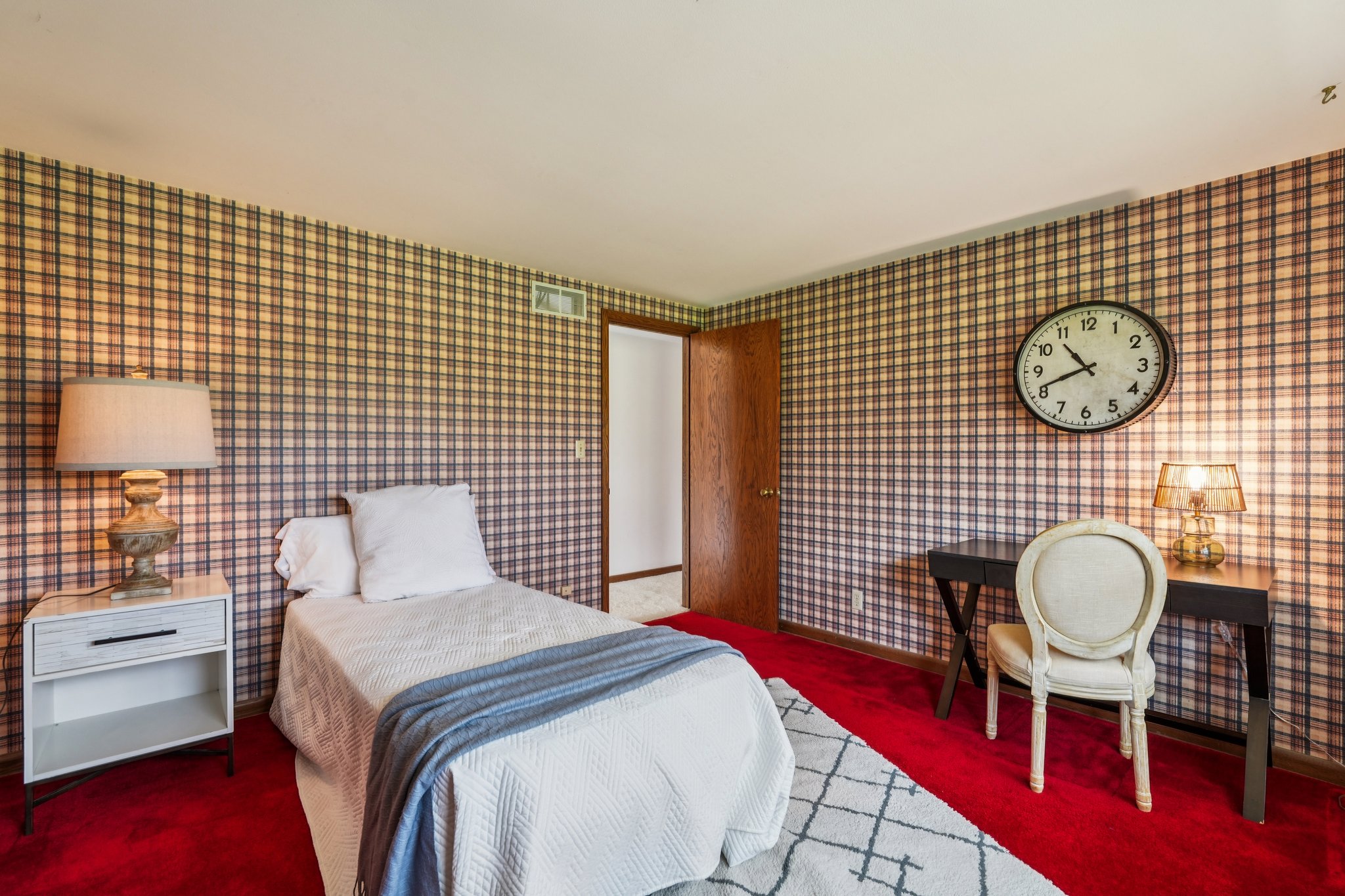 Westminster Dr-S0704-040.jpg