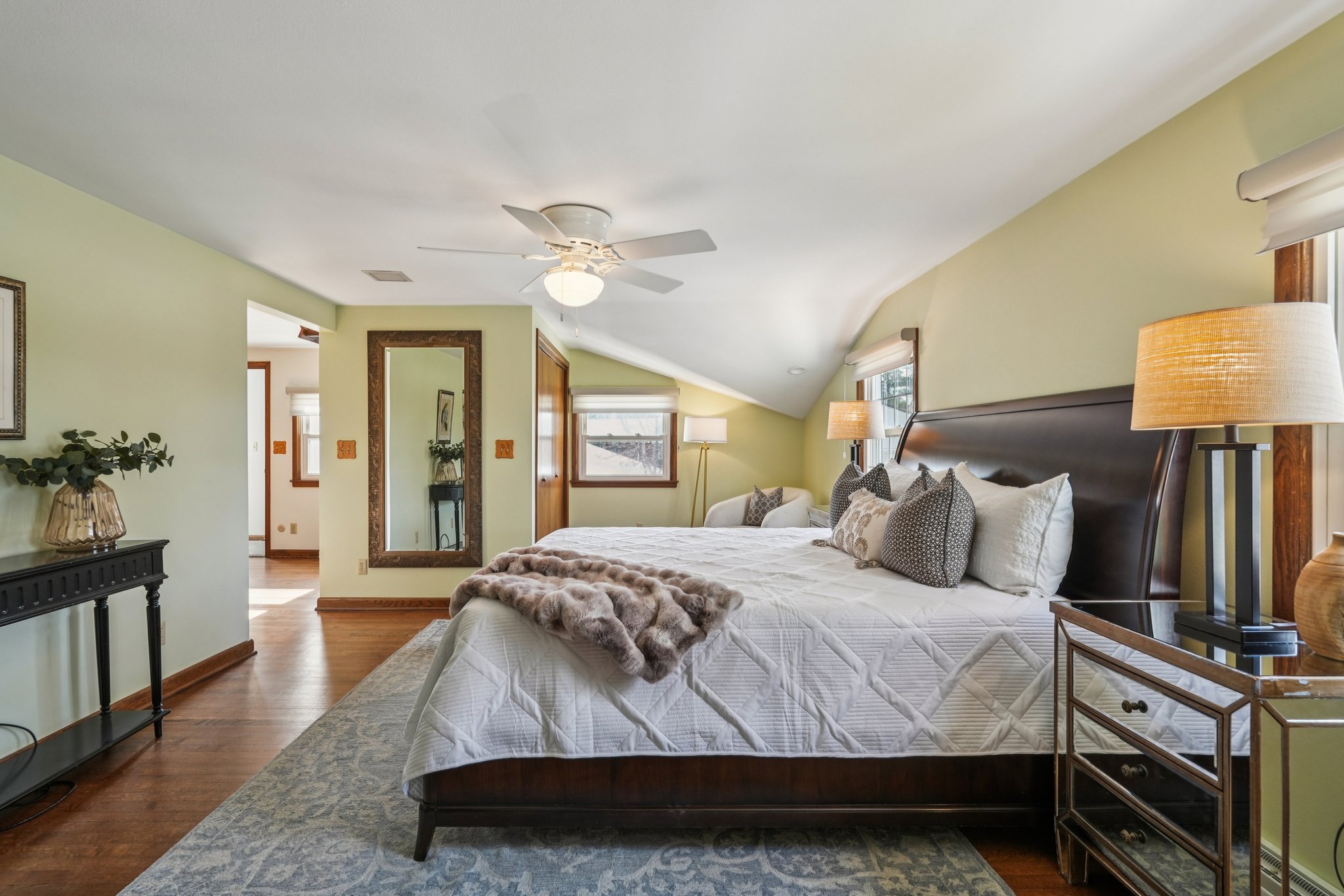 Westminster Dr-S0704-043.jpg