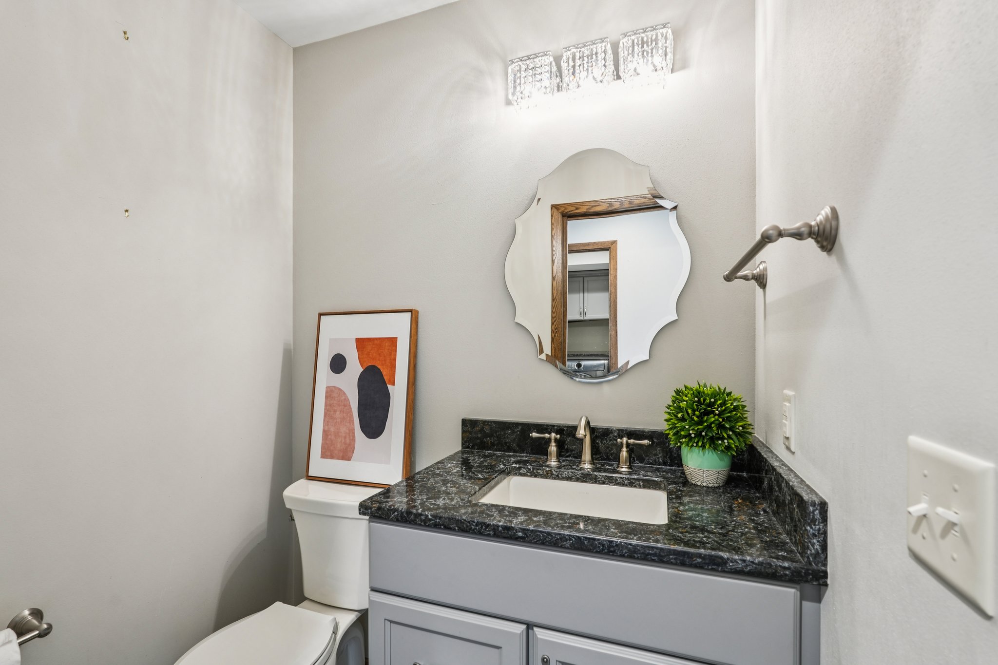 Westminster Dr-S0704-050.jpg