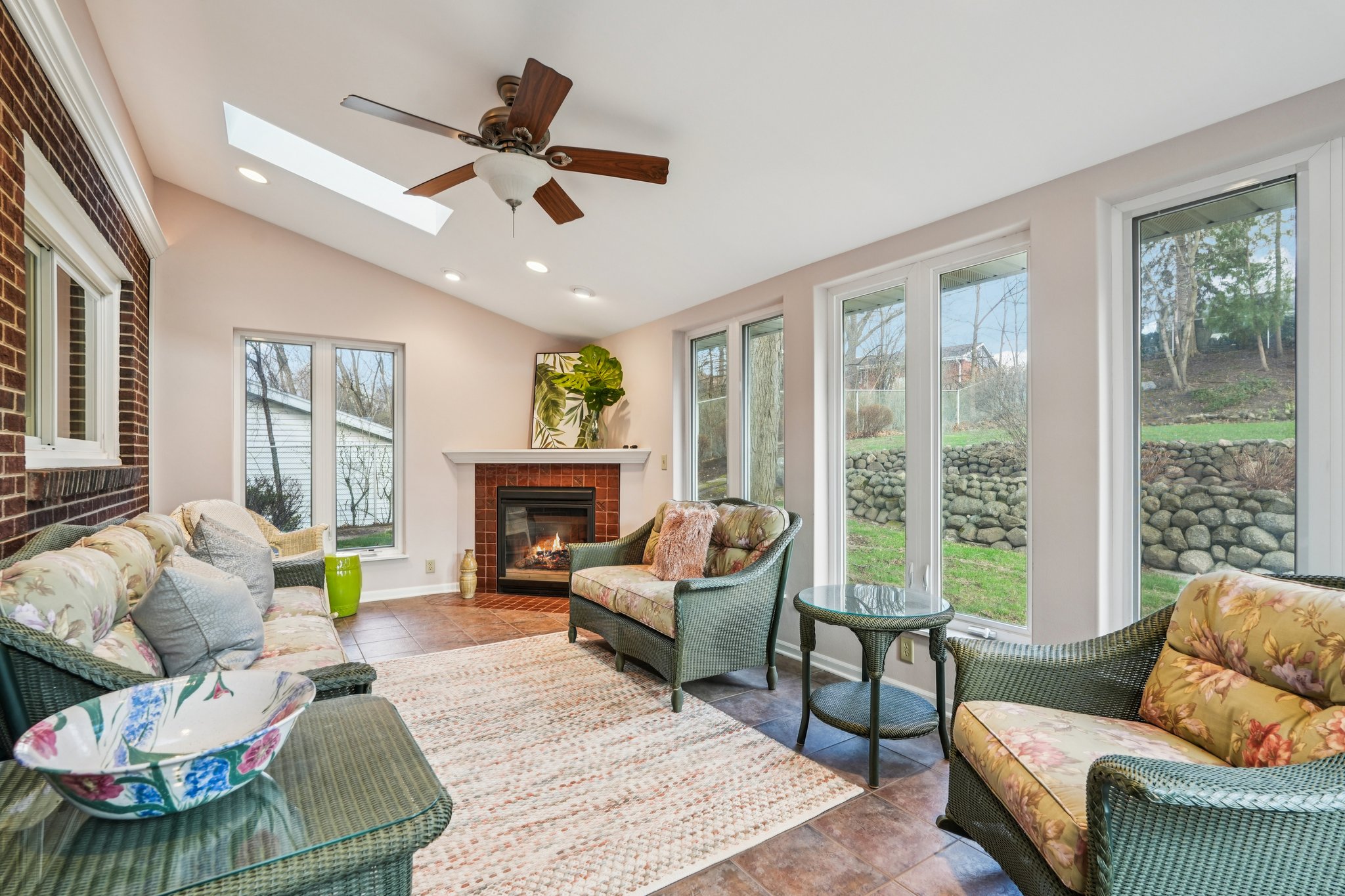 Westminster Dr-S0704-052.jpg