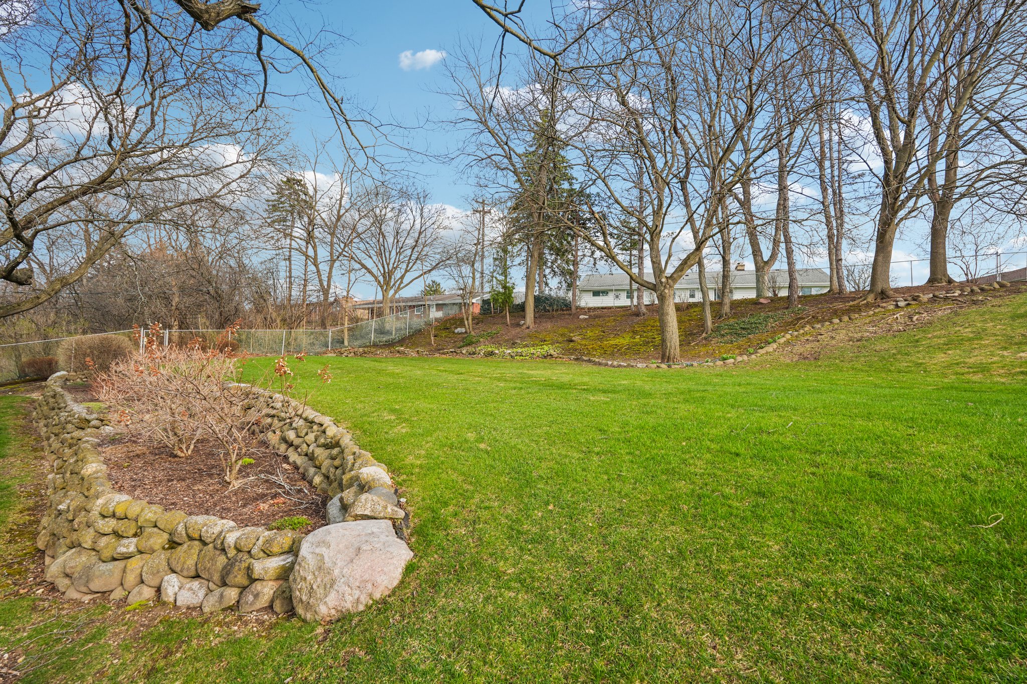 Westminster Dr-S0704-056.jpg