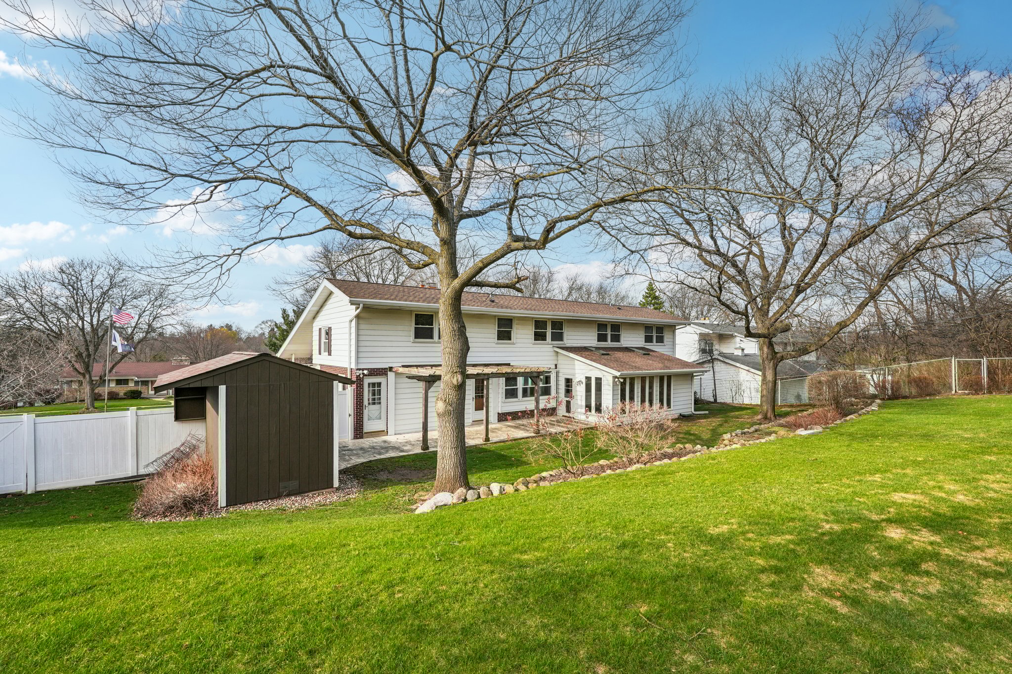 Westminster Dr-S0704-057.jpg