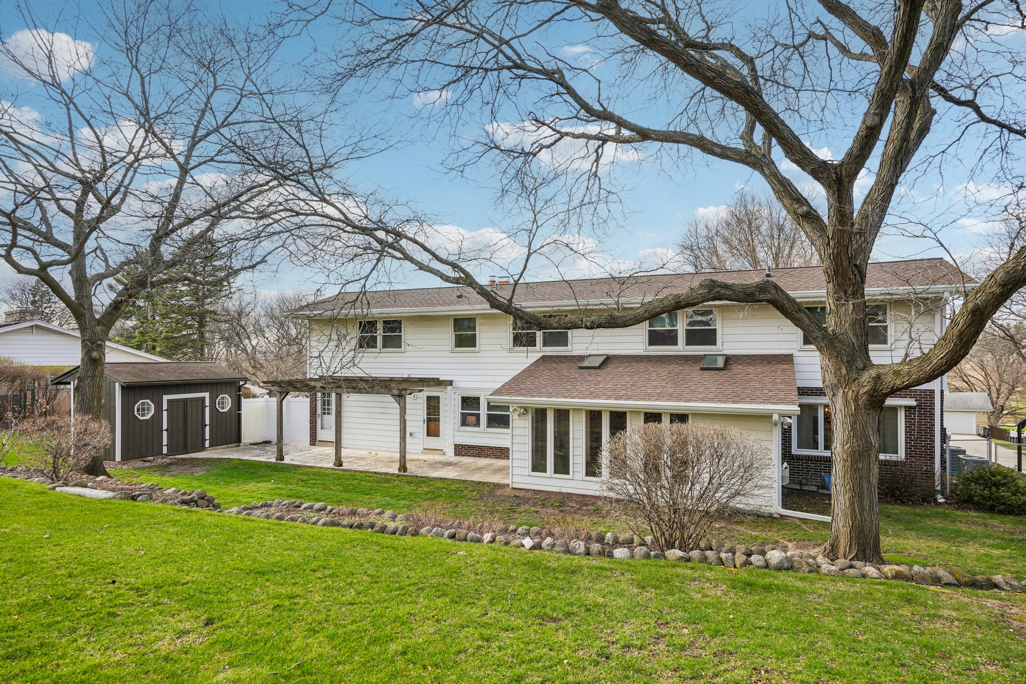 Westminster Dr-S0704-059.jpg