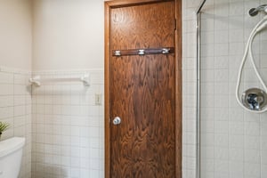 Westminster Dr-S0704-033.jpg