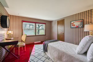 Westminster Dr-S0704-039.jpg