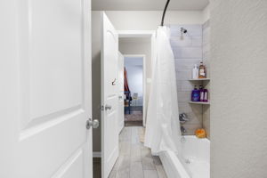  Photo 37