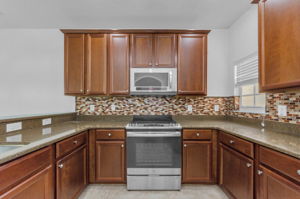 Main Level Kitchen 6