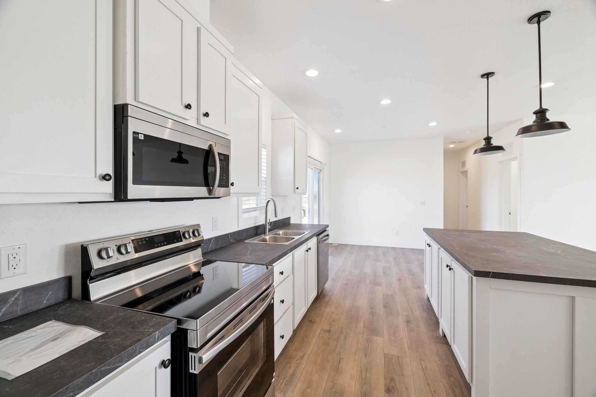 50308 W Wildwood Rd - 010.jpg