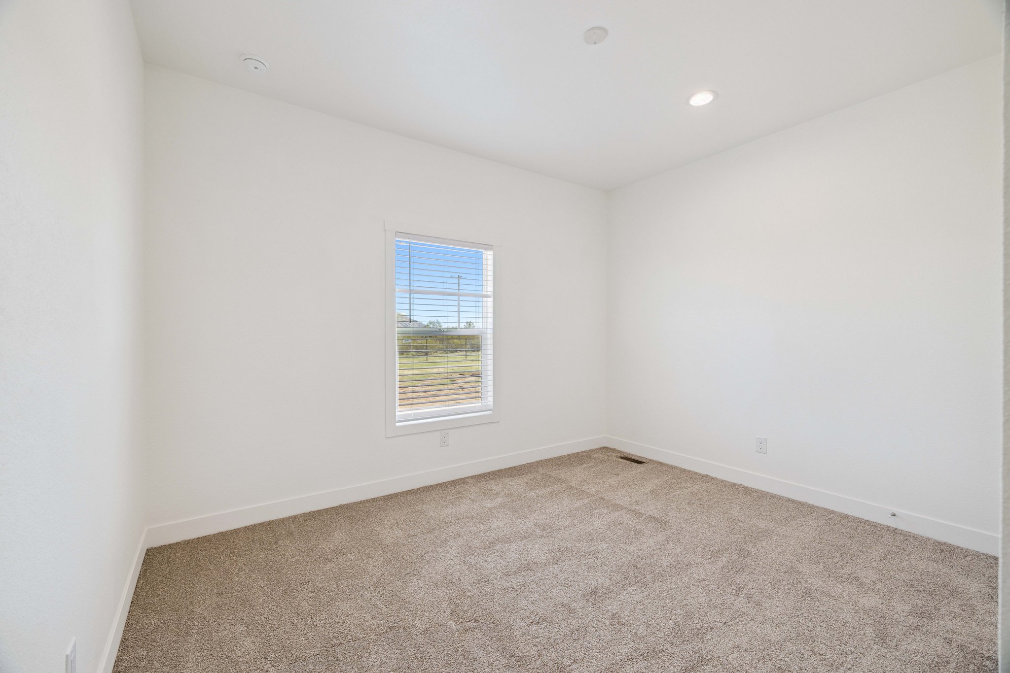 50308 W Wildwood Rd - 021.jpg