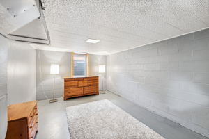 15_Interior