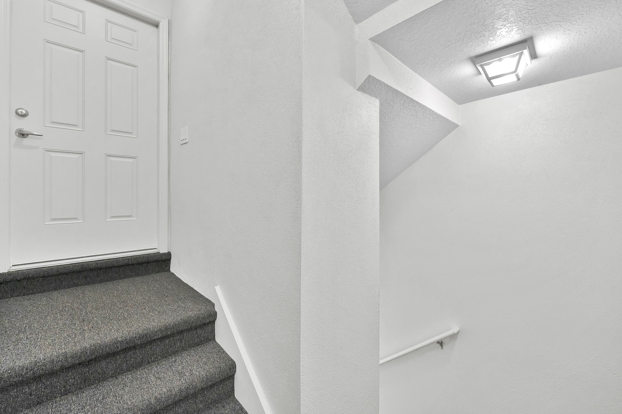 Entry Staircase2