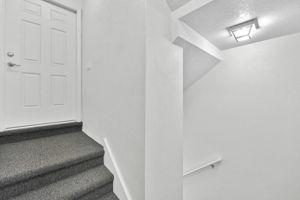 Entry Staircase2