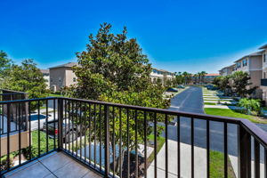 Living Room3 Balcony